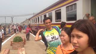 ขบวน 202 เข้า - ออกสถานีรถไฟอยุธยา , ขบวน 512 ผ่านสถานีรถไฟอยุธยา (11/2/2561)