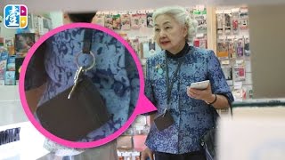 《三大堅持》77歲梁愛詩條頸有秘密