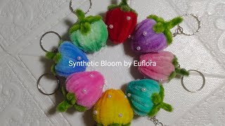 DIY STRAWBERRY KEYCHAIN MADE OF FUZZY WIRE #pipecleanercrafts #diy #youtubevideo #keychain