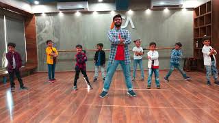Easy choreography for little kids on the song ZINGAT (ADA OFFICIAL Rajkot)