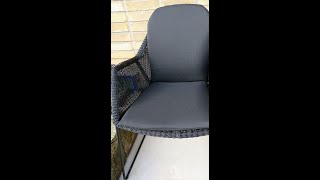 Make a cushion for a garden or patio chair without a zip