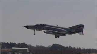 強烈タッチ＆ゴー・爆煙タッチダウン ファーストミッション 第302飛行隊・Fー4ファントム Rwy03R 百里基地 nrthhh