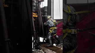 Derrickman #rig #ad #drilling #oil #tripping #derrickman