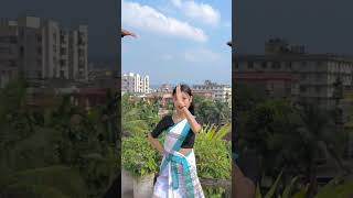 Xunti xunai//Deeplina deka//Instagram reels//new Assamese song//bihu dance //#shorts #youtubeshorts