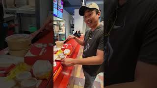 JOLLIBEE MADRID SPAIN VLOG YumBurger Chicken Joy Jolly Spaghetti LANGHAP SARAP BIDA ANG SAYA!!! ❤️🇪🇸