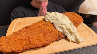 【咀嚼音】特大サーモンカツを食べる　Eating Sounds/ASMR/Mukbang