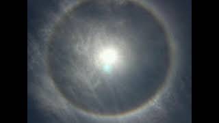 நிலவை சுற்றி ஒளி வளையம் (White Circle Around Moon) 22 degrees Moon Halo