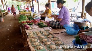 ເລາະຕະຫຼາດແລງບ້ານດົງຂວາງ ມີໄຂມົດແດງ, ດອກກະຈຽວ, ອື່ງ... 🌺 เลาะตลาดแลงบ้านดงขวาง เมืองหนองบก