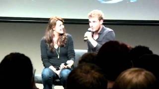 Amanda Tapping & Robin Dunne - Armageddon Melb 2011 part 1
