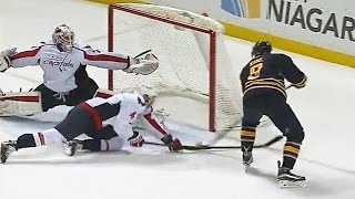 Holtby stretches for spectacular glove save