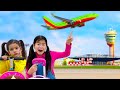 Jannie and Ellie Late for the Airplane | Funny Kids Playtime Story about Vacation