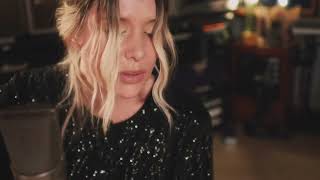 Bre Kennedy – Retrospect (Live at Taylor Guitars) (Official Live Video)