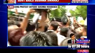 Sushma Bailed Lalit Modi | Congress protest outside Sushma Swaraj’s residence