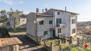 Visita dell'immobile | Sorano (GR), Italy | Villino con giardinetto in borghetto agricolo