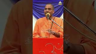 వైరాగ్యం అంటే అసలు అర్థం | Swami Raghunayakananda |Sri Ramakrishna Prabha | shorts |