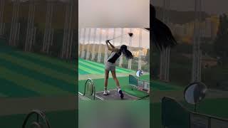 힙을 부드럽게 휙~!🚀🚀왼쪽으로 돌려버리네❤️❤️ | 골프여신 스윙TV #shorts #golf #golfswing