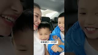 乞丐妹 _今天小儿子生日，妈妈祝你生日快乐，妈妈就不陪你过生日了，两个人在家要听阿姨的话，虽然妈妈很累，但是很幸福，为了你们加油！同时也祝我的徒弟线宝生日快乐，今晚线宝直播间见哦生日快乐