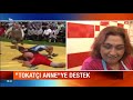 güreş müsabakasında oğluna yardıma koşan anne herkesi güldürdü