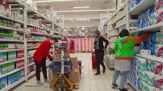 MOSCOW 🛒 Auchan. Battle for sugar in a supermarket. SPOILER. (NOT FOUND) Gagarinskiy Shopping Mall