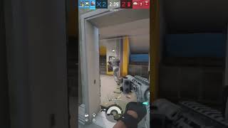 I dont even know what just happened #contentcreator #fail #rainbowsixsiege #fory