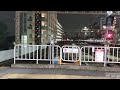 笹塚駅での京王ライナー33号の通過シーン