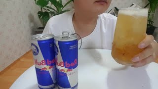 덥고 나른한날 세계 1위 에너지드링크 레드불 음료수 먹방 asmr redbull drink mukbang