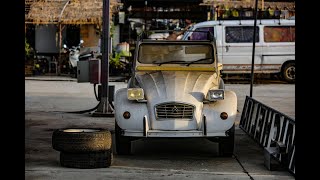 Citroën 2CV in Bangkok