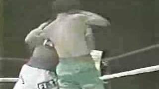 Roberto Duran vs Alvaro Rojas (WBA Lightweight Title Bout) 1