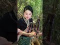 旅游到了云南西双版纳的三国交界的大山里遇到了一位漂亮小姐姐 在山里采集山货 中缅边境 六国交界 老挝山 记录真实生活 乡村守护人 我的乡村生活