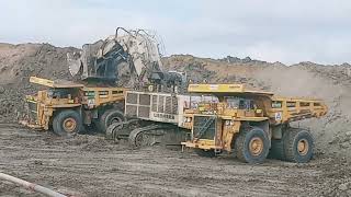 face shovel LIEBHERR R 996 Loading double site VS Hp 830 E