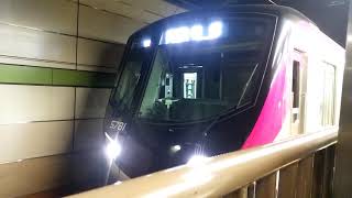 京王新5000系　各停　笹塚行　本八幡駅発1番列車　発車シーン