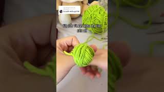 Cách cuộn len bằng tay #moclencoban #fypシ #moclendongian #yarn #tips #crochettips #viralvideo