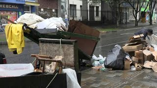 Reciclaje callejero, el rostro de la pobreza y la miseria en Colombia | AFP