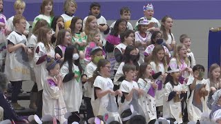 Rockford elementary students get a taste of opera