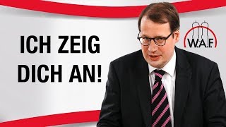 Wann dürfen Arbeitnehmer und Betriebsrat den Chef anzeigen? | Betriebsrat Video