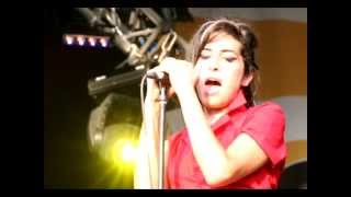 Amy Winehouse - Stronger Than Me (live 2006)