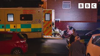 19-year-old Daniel has a scary seizure | Ambulance - BBC