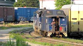 Southern Railway of British Columbia (SRY) Raillink Train @ New Westminster 06/15/09 Caboose A5 Leading