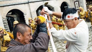 殘忍的日軍軍官當面殺害了功夫大師的女兒，憤怒的他直接闖入日軍基地亂殺！