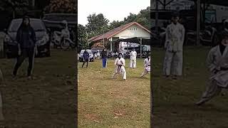 latihan dasar karate