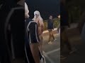 Bad Bunny AVENTÓ el celular de una Fan vídeo completo #shorts