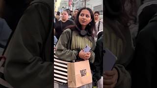 Ragnar Lothbrok Walking in Public #reactionvideo #ragnarlothbrok #foryou #reaction #fashion #costume