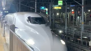 新幹線のぞみ252号東京行き入線