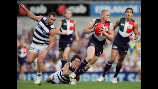 Duffield dagger takes down the champs | Dockers v Cats, 2010 | Classic Last Two Mins | AFL