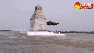 Heavy Flood Flow Into Tungabhadra Dam | Mantralayam under water | Sakshi TV