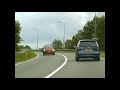 met de auto toeren