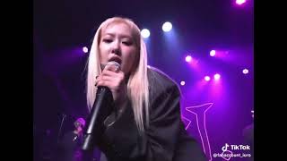 Apt FIRST LIVE Performance BY rose and bruno mars #apt #mma  #kpop #trending shorts#viralvideo