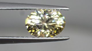 シャンパンカラー☆キラキラの強いファイア ジルコン 1.594ct