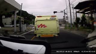 左折して対向車線を走る危険運転者！　松本市　新橋　国道19号線