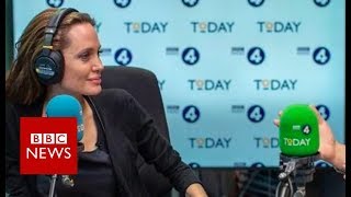 Hollywood actress Angelina Jolie hints at move into politics - BBC News